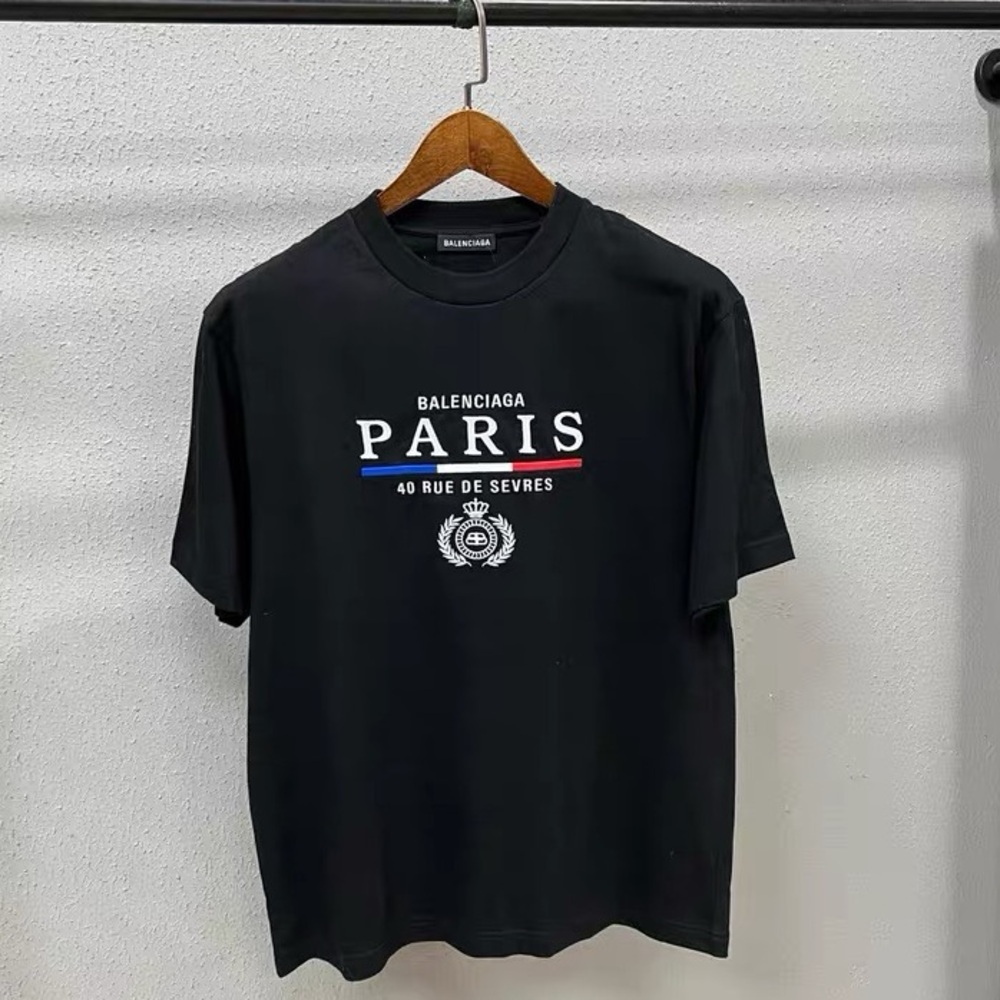 🚩steal authentic Balenciaga Black Graphic Tee